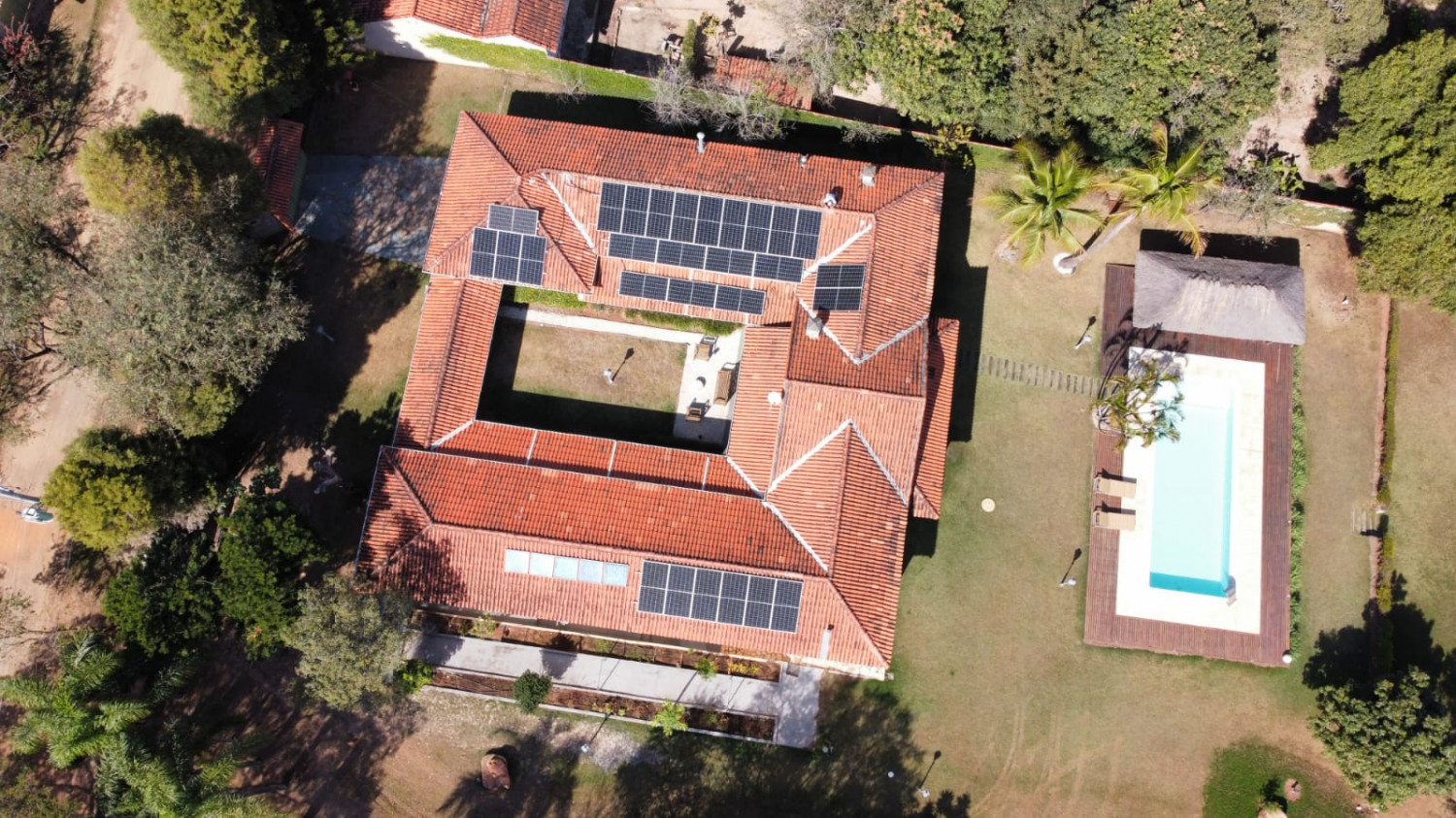 Sistema Fotovoltaico - Residencial Sete Quedas - Itu